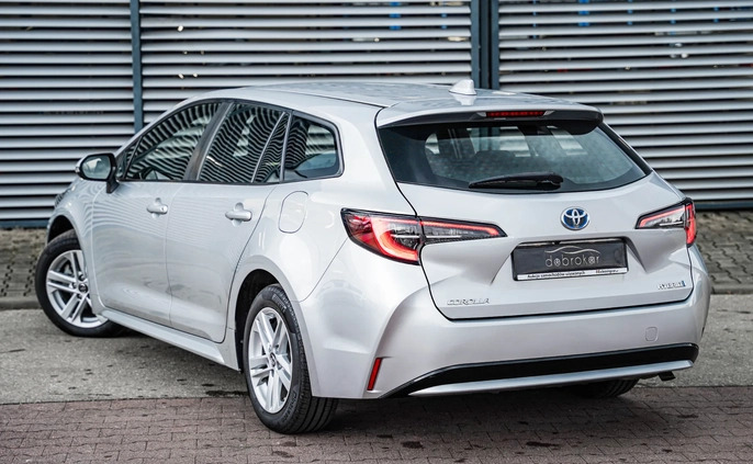 Toyota Corolla cena 77900 przebieg: 118491, rok produkcji 2019 z Piła małe 562